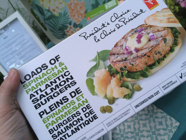 Burgers de saumon de l’Atlantique Pleins de épinards et parmesan PC