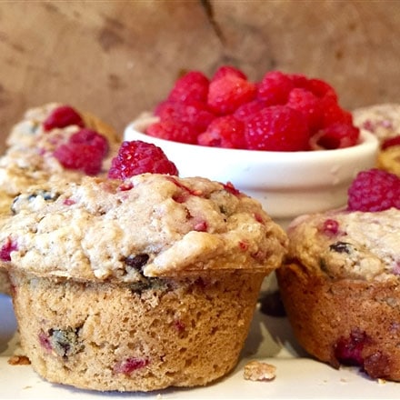 MUFFIN AUX POIS CHICHES, FRAMBOISES ET CHOCOLAT NOIR SANS FARINE Cinq Fourchettes
