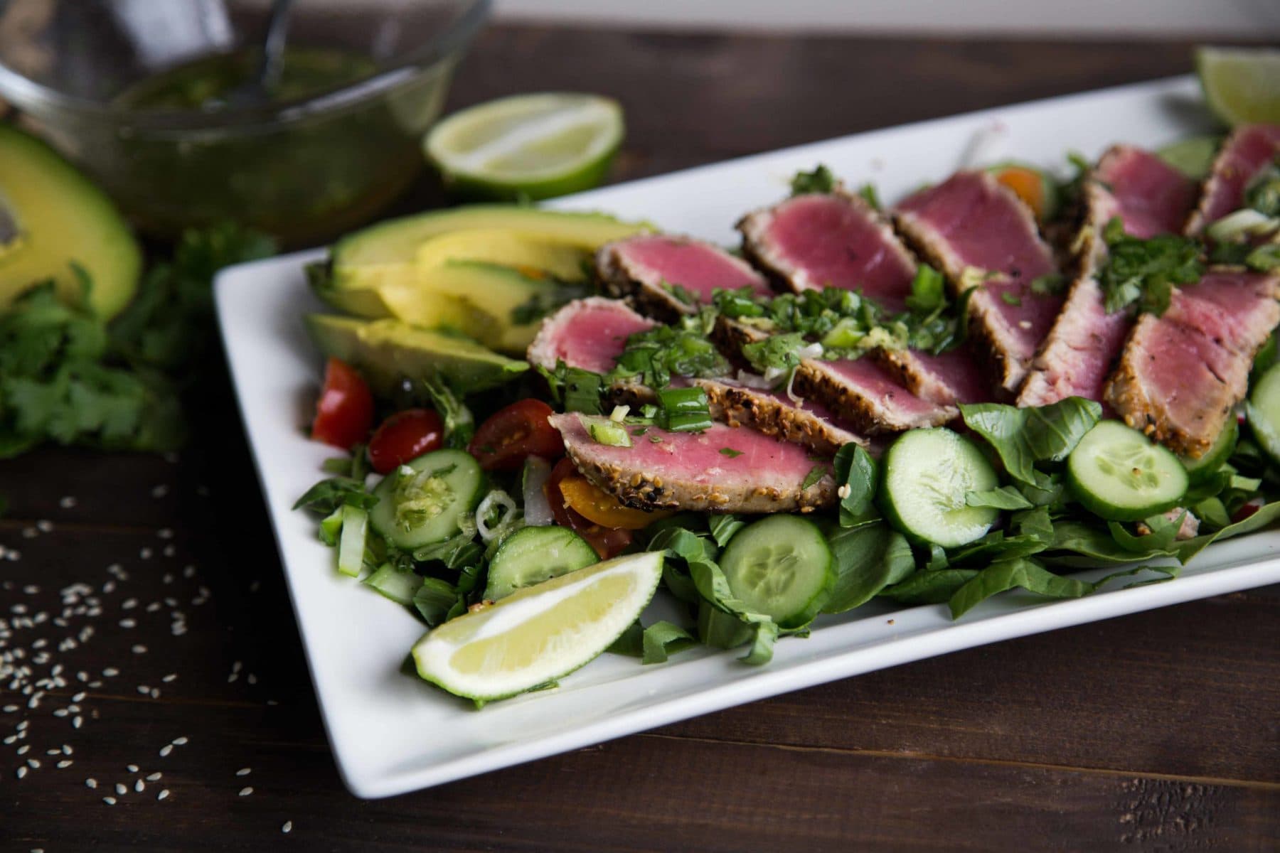 Tataki de thon avec sa salade croquante ! JUSTE WOW / Cinq Fourchettes