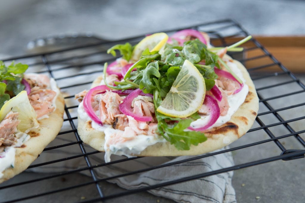 saumon zaatar yogourt oignons marinés