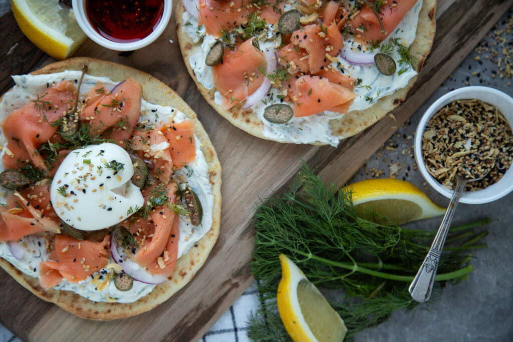 pizza déjeuner saumon fromage oeuf breakfast salmon recette recipe Cinq Fourchettes